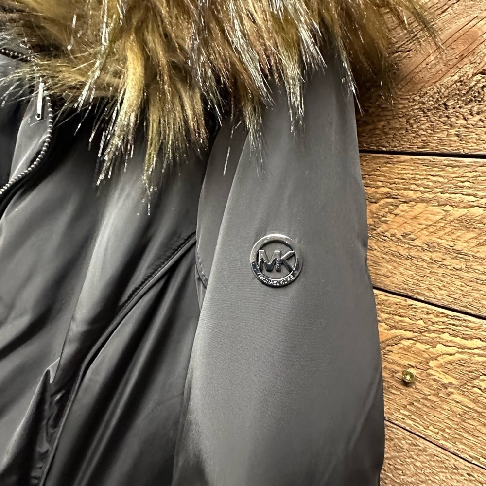 Michael Michael Kors Black Down Puffer Coat with Faux Fur Hood (Size XL) - Picture 5 of 7